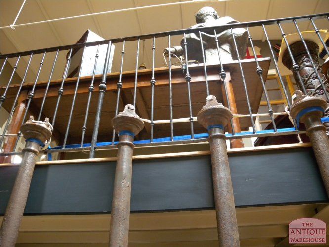 6 antieke gietijzeren zuilen 3