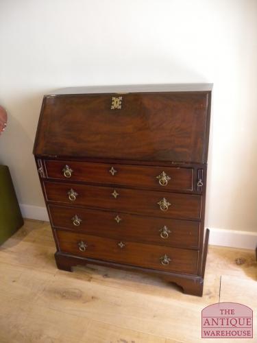 Antiek 18e-eeuws klepbureau 3