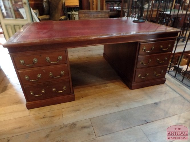 antiek bureau geschikt voor twee mensen, SOLD