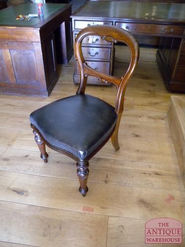 Antiek bureaustoeltje 3