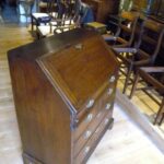 Antiek eiken 18de-eeuws klepbureau circa 1750 2