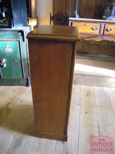 Antiek eiken boekenkastje 2