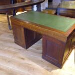 Antiek eiken bureau 2