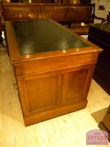 Antiek eiken bureau 2