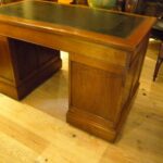 Antiek eiken bureau 3