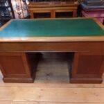 Antiek eiken bureau 3