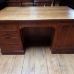Antiek eiken bureau 1
