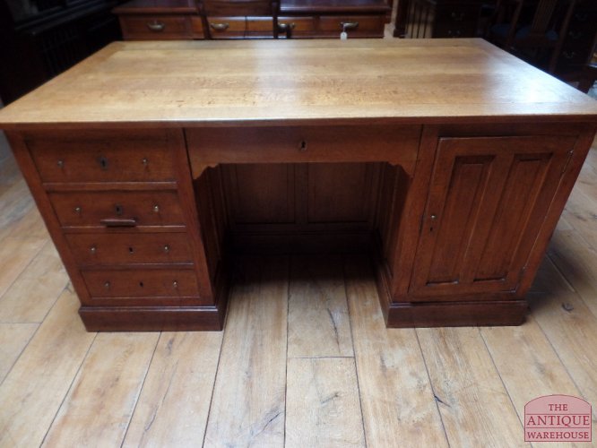 antiek eiken bureau VERKOCHT