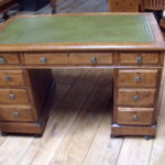 Antiek eiken bureautje 3