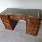 Antiek eiken Engels bureau 1