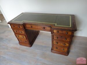 antiek eiken Engels bureau, VERKOCHT