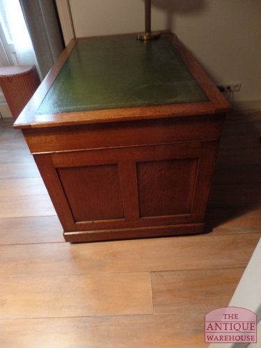 Antiek eiken Engels bureau 3