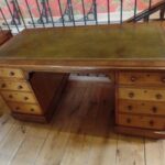 Antiek eiken Engels bureau 1