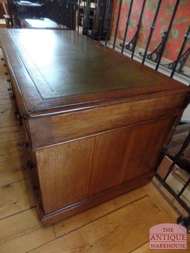 Antiek eiken Engels bureau 2