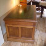 Antiek eiken Engels bureau 1