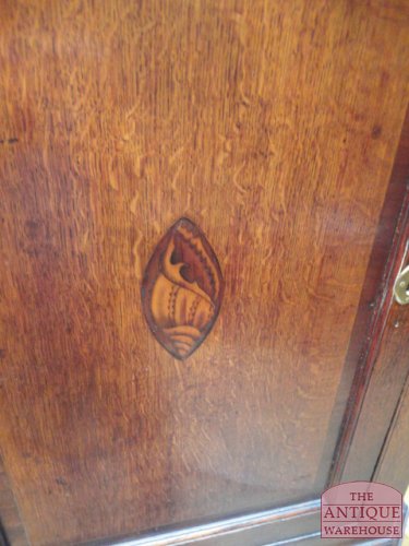 Antiek eiken hoekkastje 3