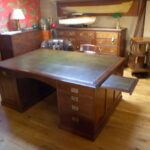 Antiek eiken militair partnersbureau 1