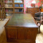 Antiek eiken militair partnersbureau 2
