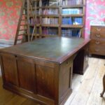 Antiek eiken militair partnersbureau 5