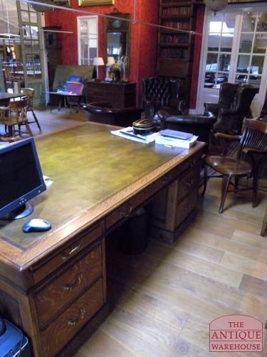 antiek eiken partners bureau, VERKOCHT