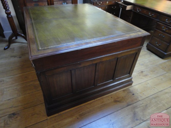 Antiek eiken partnersbureau 2