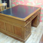 Antiek eiken partnersbureau 3