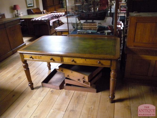 Antiek eiken schrijftafel circa 1900 3