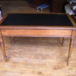 Antiek eiken schrijftafel circa 1860 2