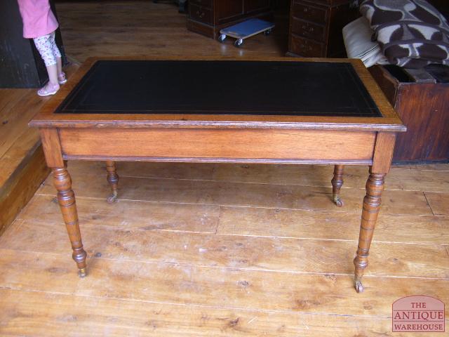 Antiek eiken schrijftafel circa 1860 2