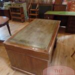 Antiek eikenhouten bureau 2