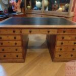 Antiek eikenhouten partnersbureau 1