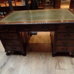 Antiek Engels bureau 1