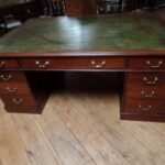 Antiek Engels bureau 1