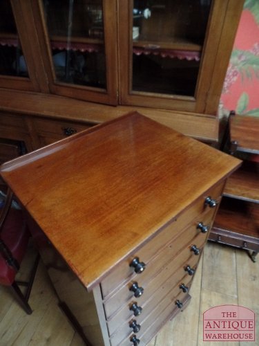 antiek Engels ladekastje 2