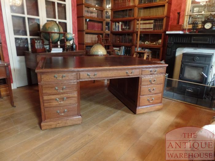 antiek Engels mahonie bureau, antiek partners bureau