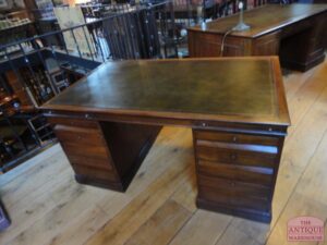 antiek  Engels mahonie bureau, VERKOCHT