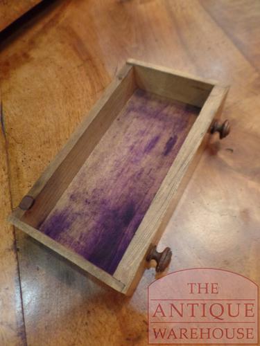 Antiek Frans miniatuur ladekastje 3