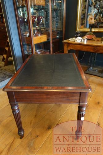 Antiek gesigneerd Engels schrijftafeltje circa 1840, M. Wilson, 68 Great Queen Street London 2