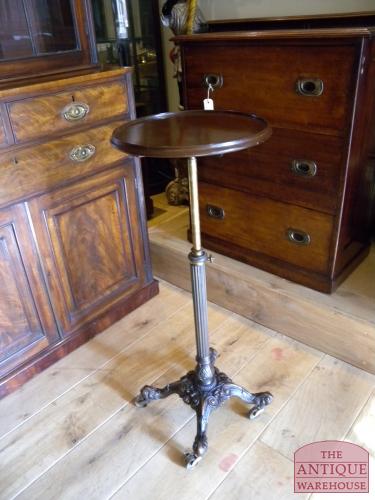 antiek gietijzeren tafeltje 2