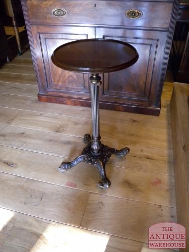 antiek gietijzeren tafeltje 3