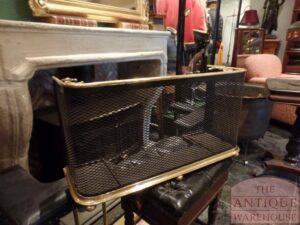 antiek haardscherm van messing en ijzer