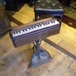 antiek kinder trap orgeltje 1