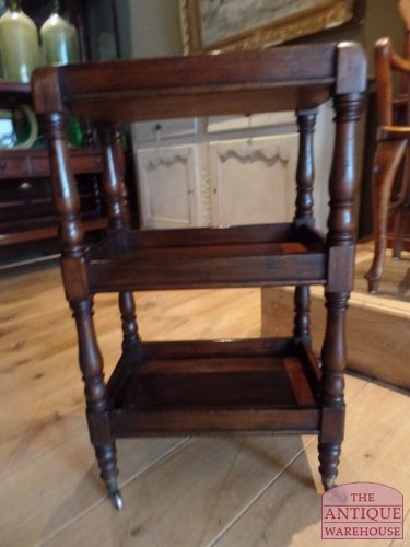 antiek klein bijzet tafeltje 2