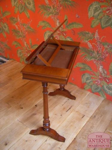 Antiek mahonie reistafeltje 2