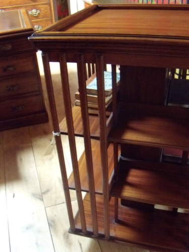 Antieke mahonie boekenmolen 2