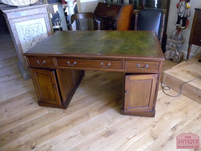 Antiek mahonie bureau, circa 1870 2