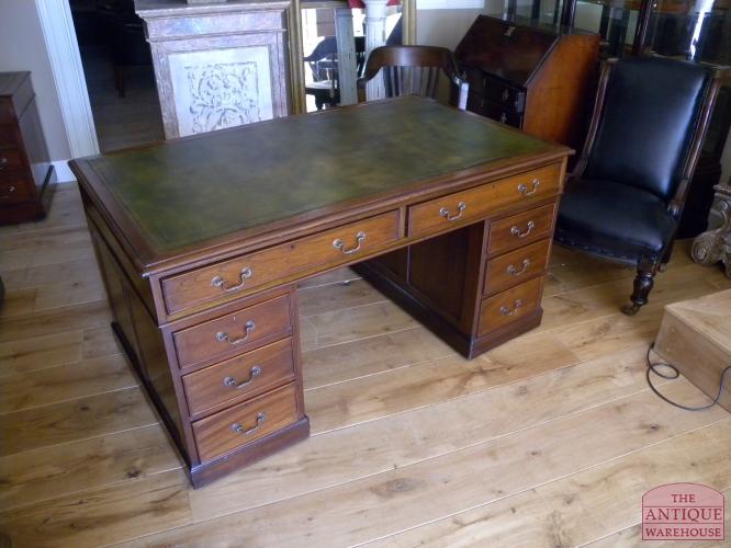 Antiek mahonie bureau, circa 1870 3