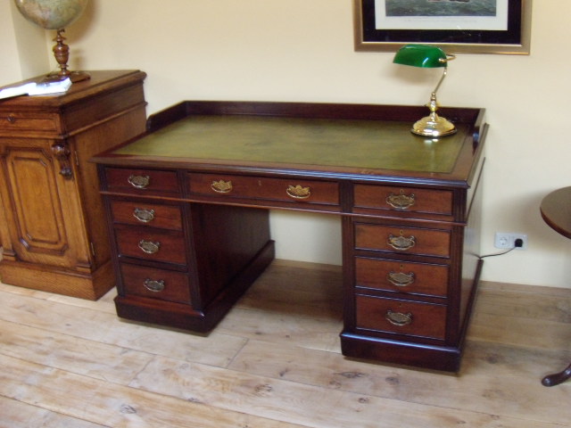 Antiek mahonie bureau, circa 1890 3