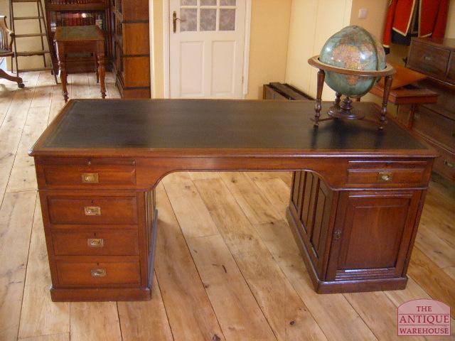 Antiek mahonie Engels militair bureau 3