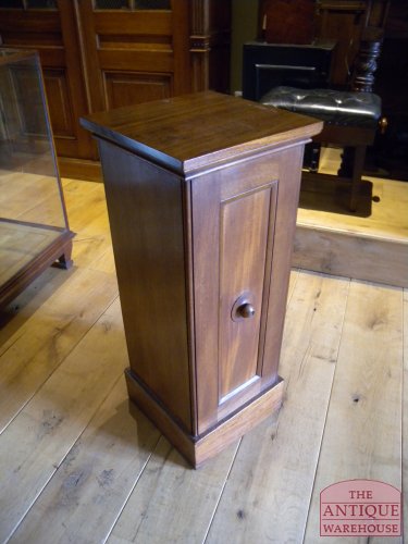 antiek mahonie kastje